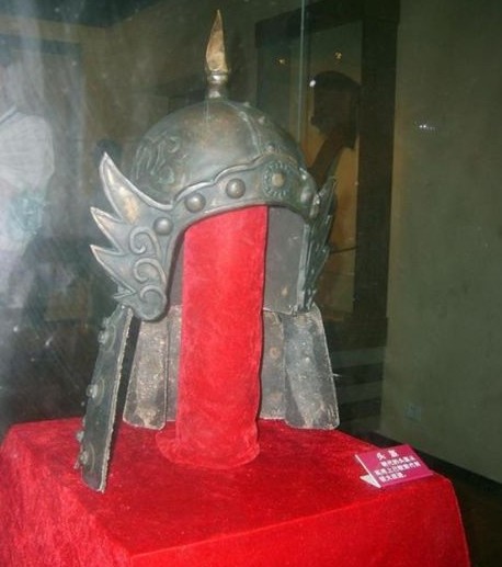 明代将军盔